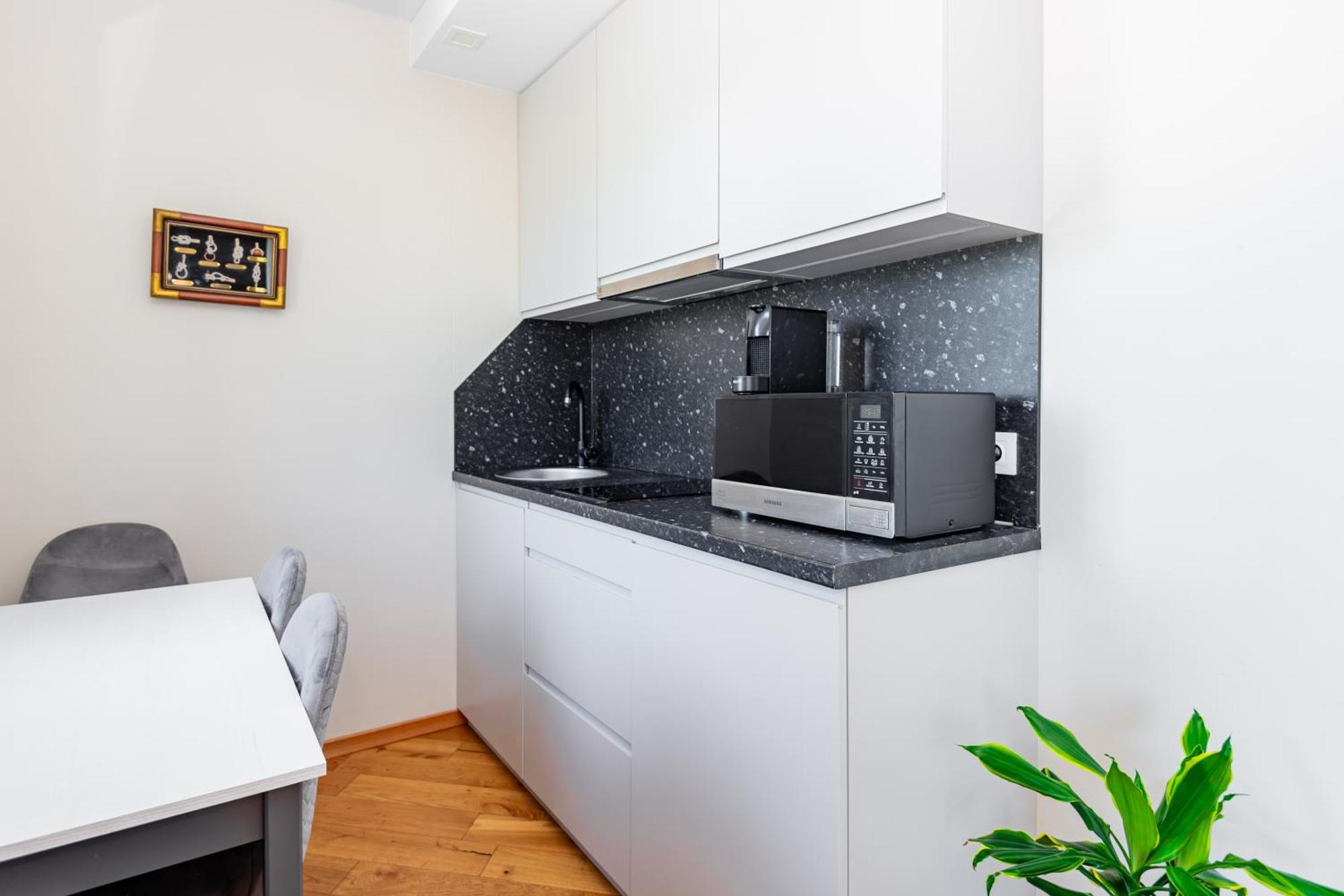 Bangu G. Apartamentai ไคลเพดา ภายนอก รูปภาพ